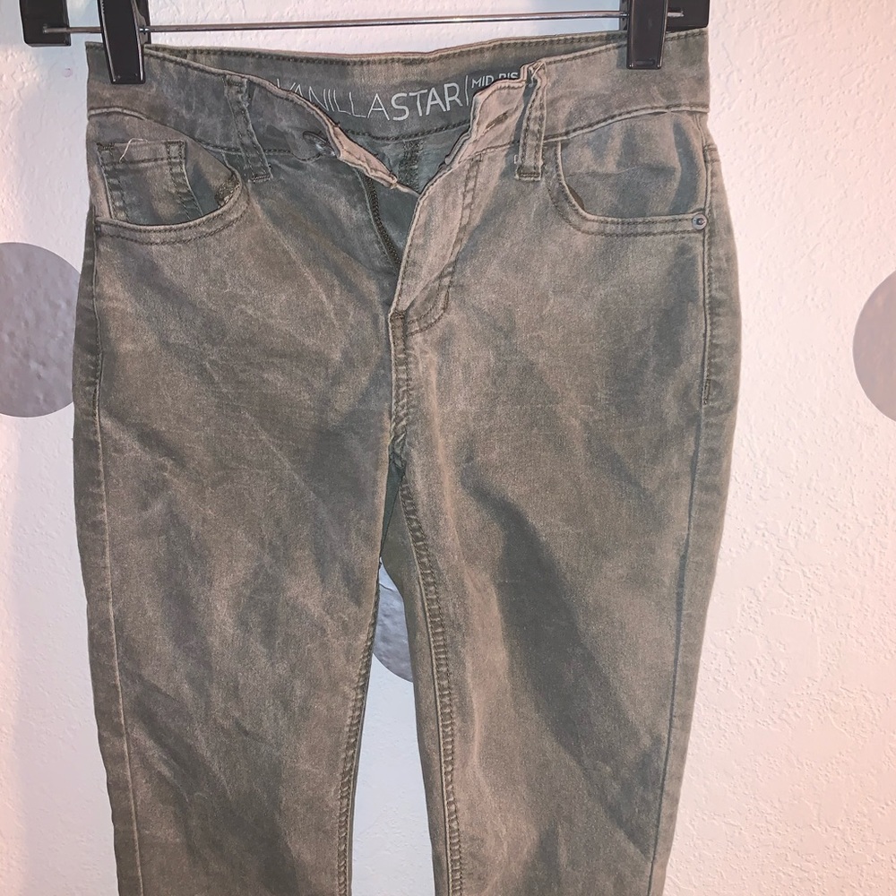 Stretchy skin tight jeans